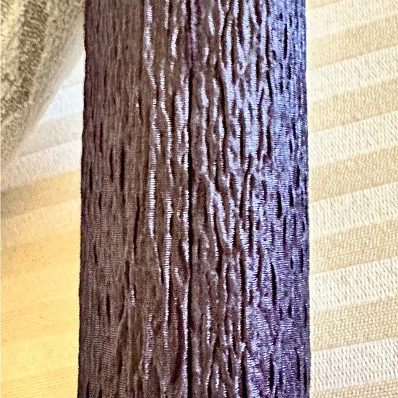 Elegant Black Clutch with Silver Heart Accent and chain - Picture 12 of 12